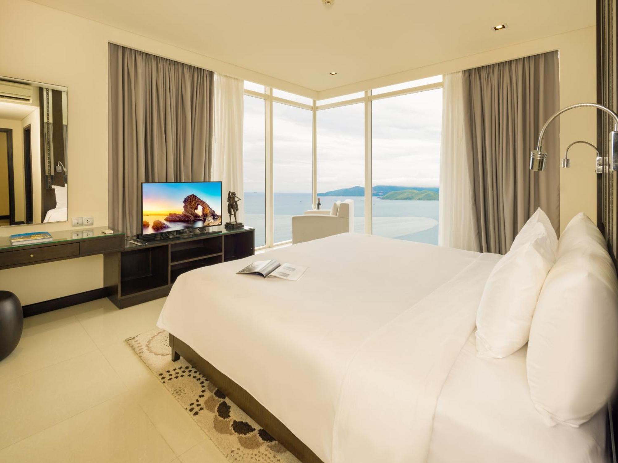 The Costa Nha Trang Residences Exteriör bild