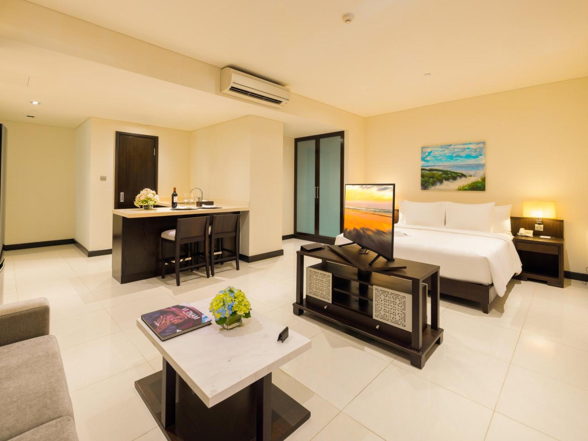 The Costa Nha Trang Residences Exteriör bild